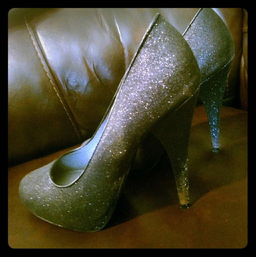 Black glittery heels size 7